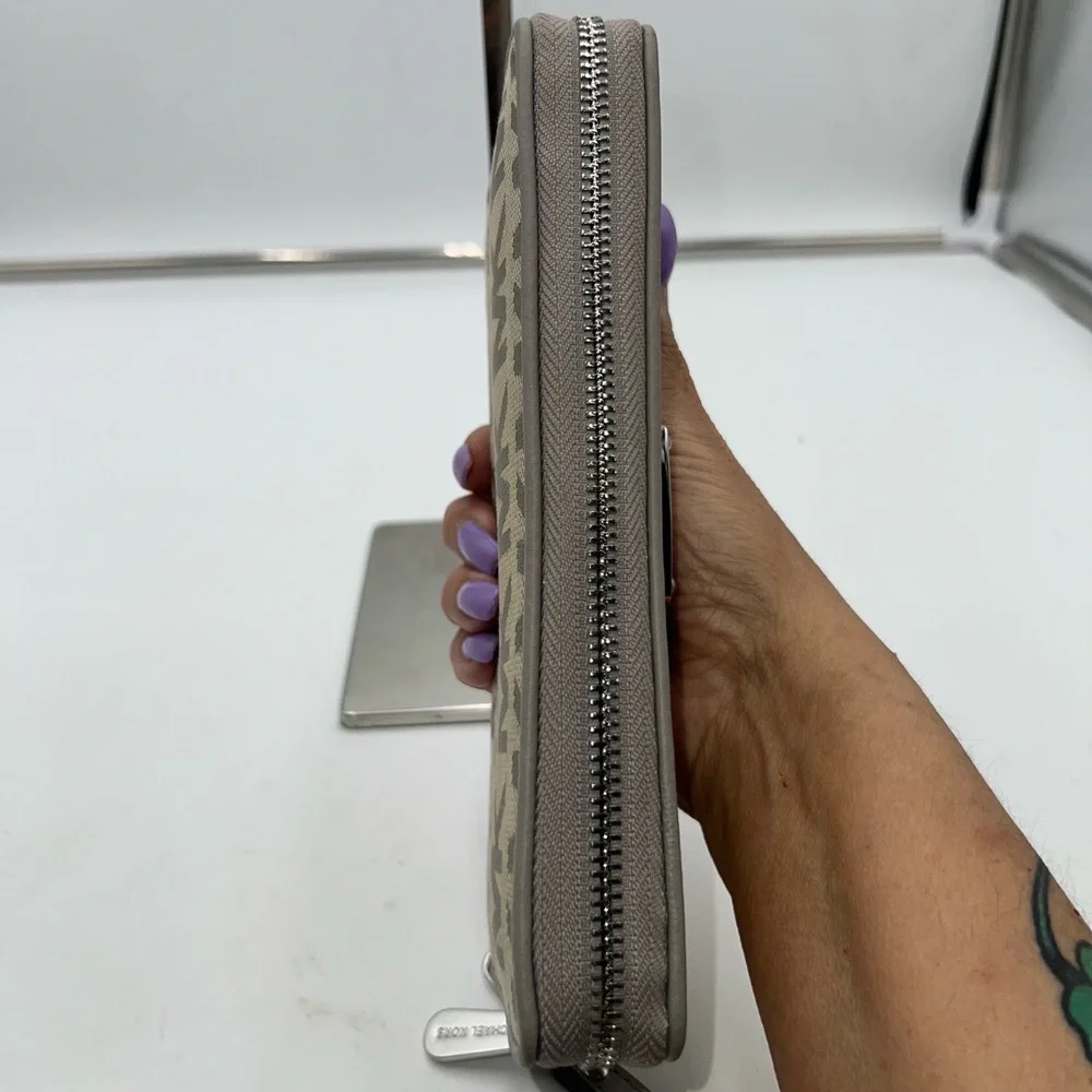 Michael Kors Signature Zip Around Wallet/Wristlet